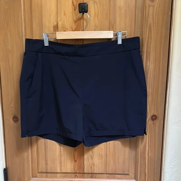 Women's Jones & Co. Shorts - Picture 1 of 9